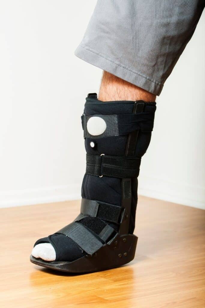 Stivale Fracture United Ortho 360 Air Walker Standard – Comodo E Regolabile, Ideale Per Distorsioni E Fratture, Taglia M (Uomo 41-46 / Donna 44-44)